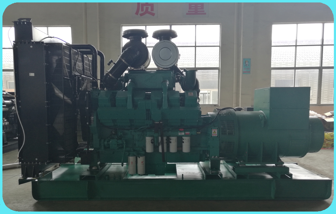 重慶康明斯系列主用640KW柴油發(fā)電機(jī)組保質(zhì)保量出貨，送往客戶手中