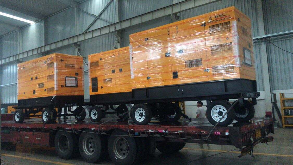 3臺移動拖車箱式柴油發(fā)電機(jī)組裝車出貨！